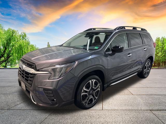 Photo of 2025 Magnetite Gray Metallic/Crystal Black Silica Subaru Ascent