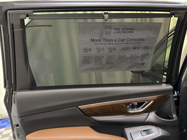 Photo of 2025 Magnetite Gray Metallic/Crystal Black Silica Subaru Ascent