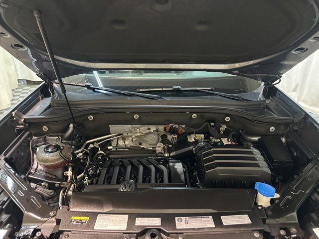 Photo of 2021 Platinum Gray Metallic Volkswagen Atlas