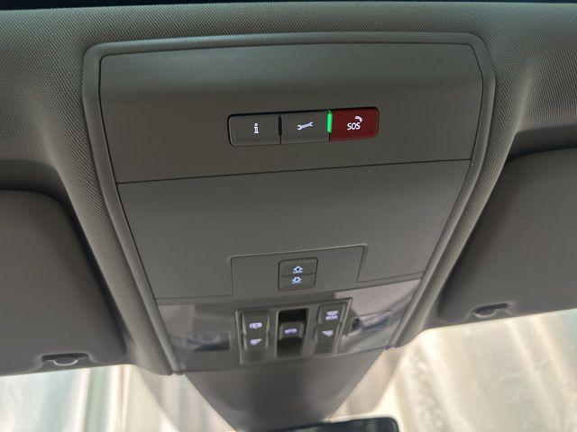 Photo of 2021 Platinum Gray Metallic Volkswagen Atlas