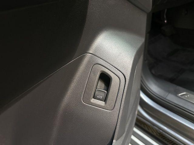 Photo of 2021 Platinum Gray Metallic Volkswagen Atlas