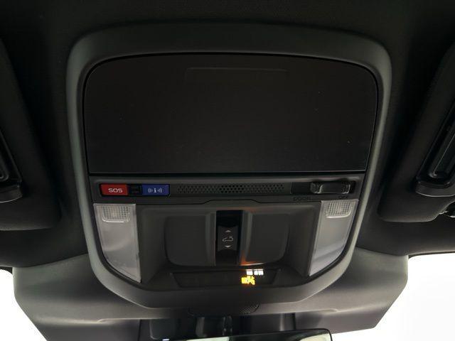 Photo of 2025 Ice Silver Metallic Subaru Forester Hybrid
