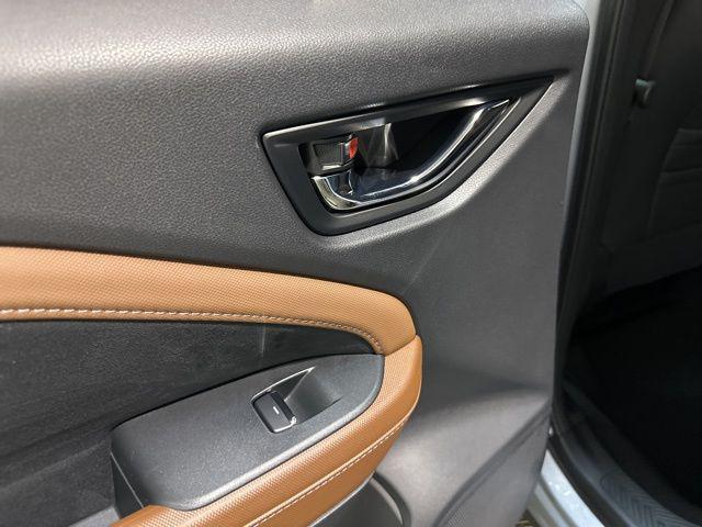 Photo of 2025 Ice Silver Metallic Subaru Forester Hybrid