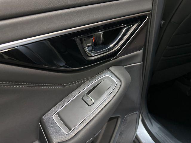 Photo of 2025 Ice Silver Metallic Subaru Outback
