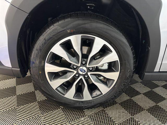 Photo of 2025 Ice Silver Metallic Subaru Outback