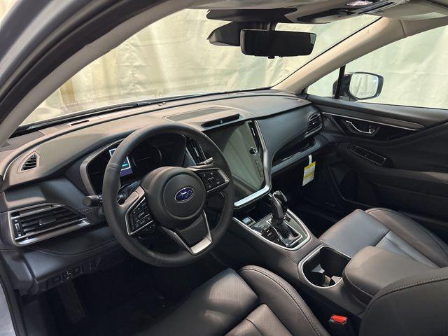 Photo of 2025 Ice Silver Metallic Subaru Outback