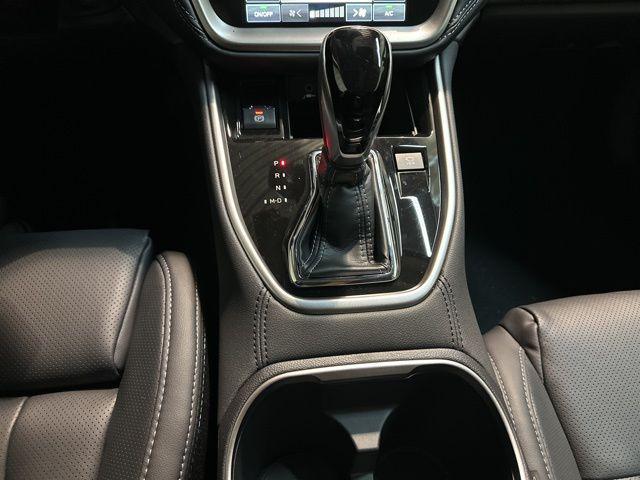 Photo of 2025 Ice Silver Metallic Subaru Outback