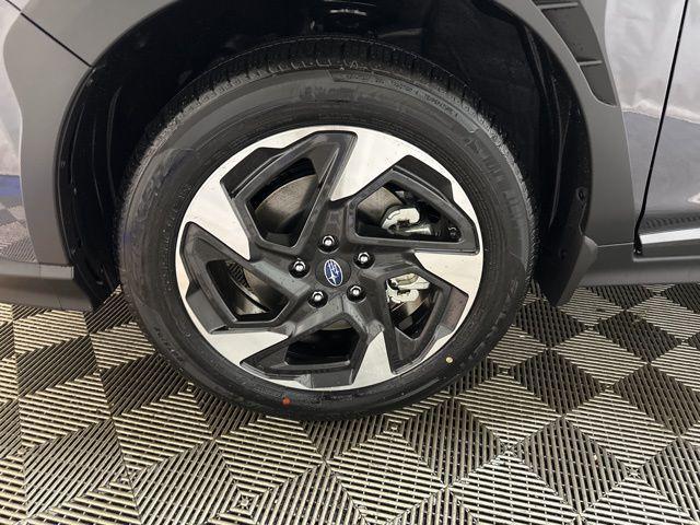 Photo of 2025 Magnetite Gray Metallic/Crystal Black Silica Subaru Crosstrek