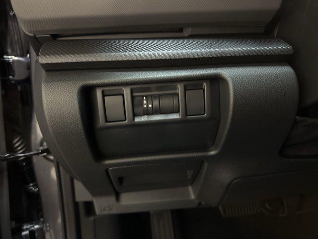 Photo of 2025 Magnetite Gray Metallic/Crystal Black Silica Subaru Crosstrek