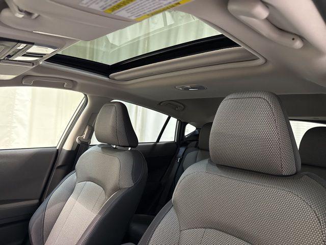 Photo of 2024 Crystal White Pearl Subaru Crosstrek