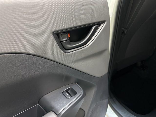 Photo of 2025 Crystal White Pearl Subaru Crosstrek