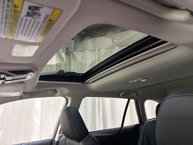 Photo of 2025 Ice Silver Metallic Subaru Outback