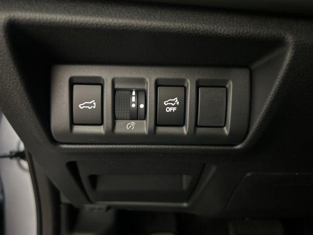 Photo of 2025 Ice Silver Metallic Subaru Outback