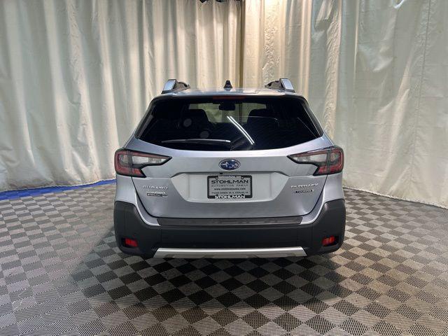 Photo of 2025 Ice Silver Metallic Subaru Outback