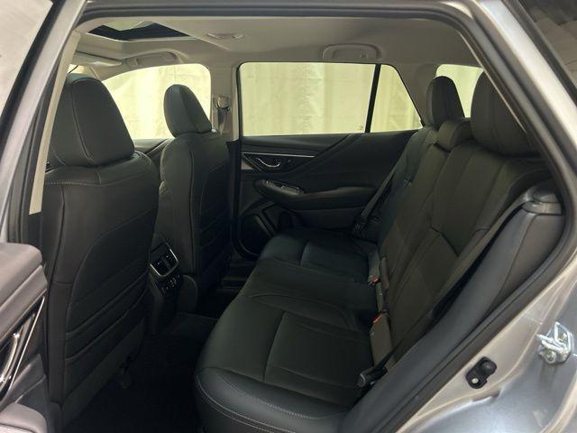 Photo of 2025 Ice Silver Metallic Subaru Outback