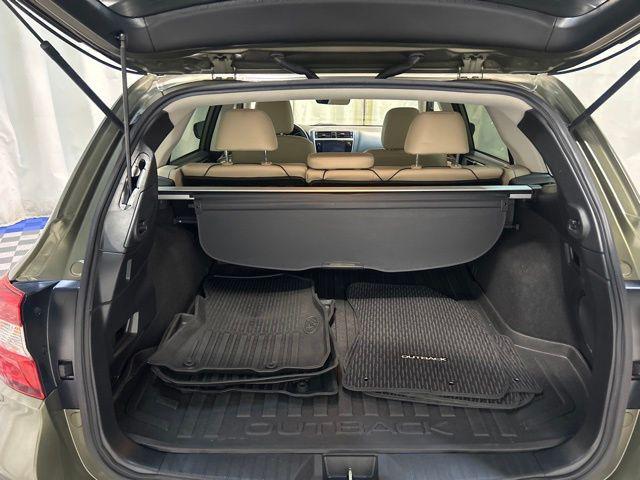 Photo of 2018 Wilderness Green Metallic Subaru Outback