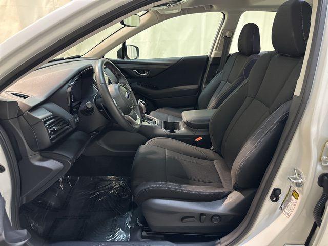 Photo of 2025 Crystal White Pearl Subaru Legacy