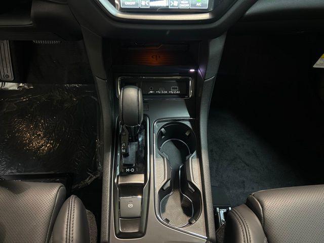 Photo of 2025 Crystal White Pearl Subaru Ascent
