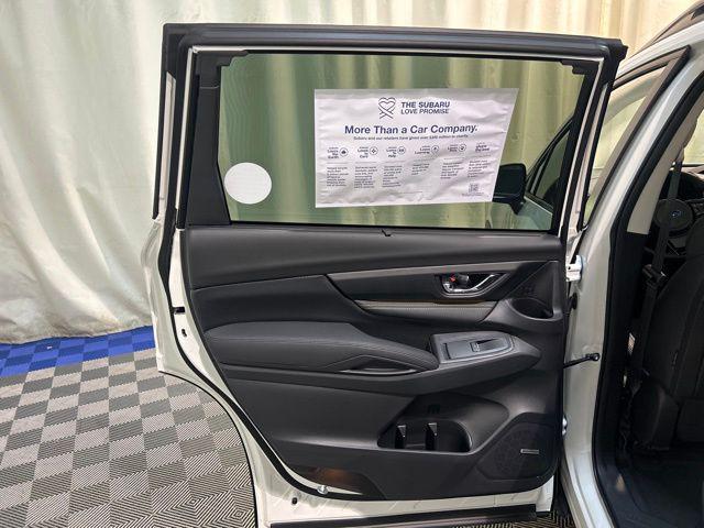 Photo of 2025 Crystal White Pearl Subaru Ascent