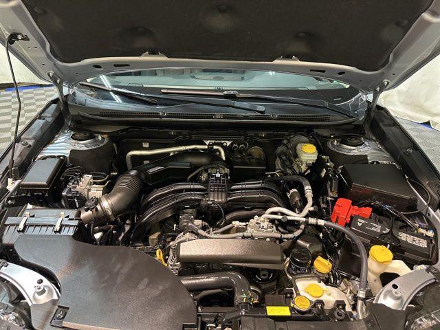 Photo of 2024 Ice Silver Metallic Subaru Outback