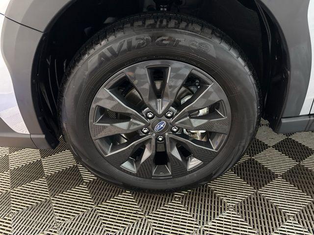 Photo of 2024 Ice Silver Metallic Subaru Outback