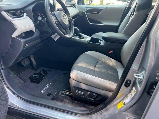 Photo of 2025 Silver Sky Metallic Toyota RAV4