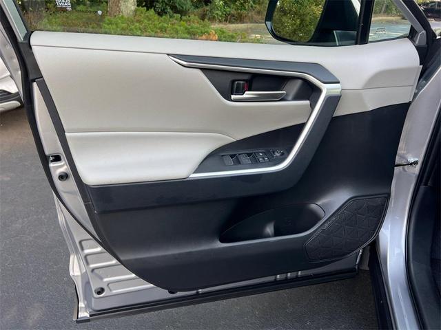 Photo of 2025 Silver Sky Metallic Toyota RAV4