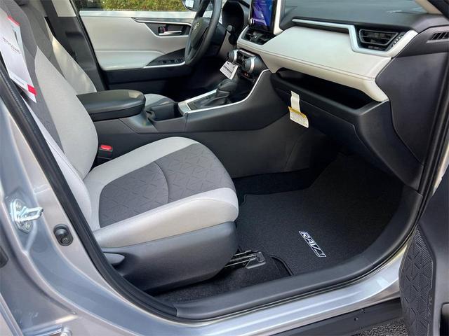Photo of 2025 Silver Sky Metallic Toyota RAV4