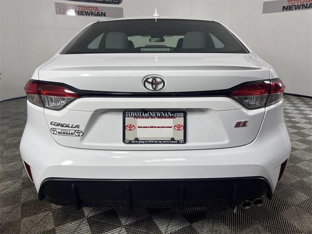 Photo of 2024 White Toyota Corolla