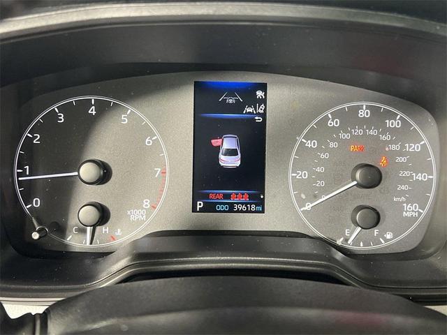Photo of 2024 White Toyota Corolla