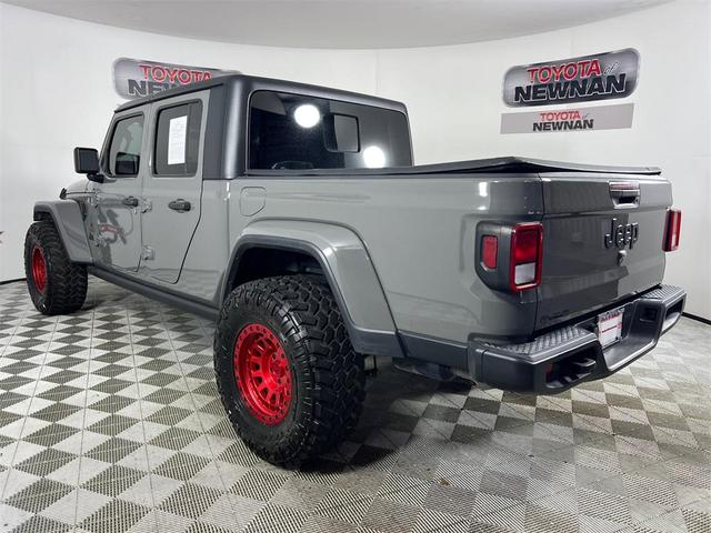 Photo of 2020 Sting-Gray Clearcoat Jeep Gladiator