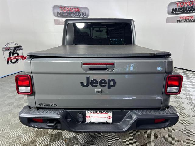 Photo of 2020 Sting-Gray Clearcoat Jeep Gladiator