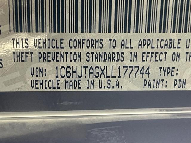Photo of 2020 Sting-Gray Clearcoat Jeep Gladiator