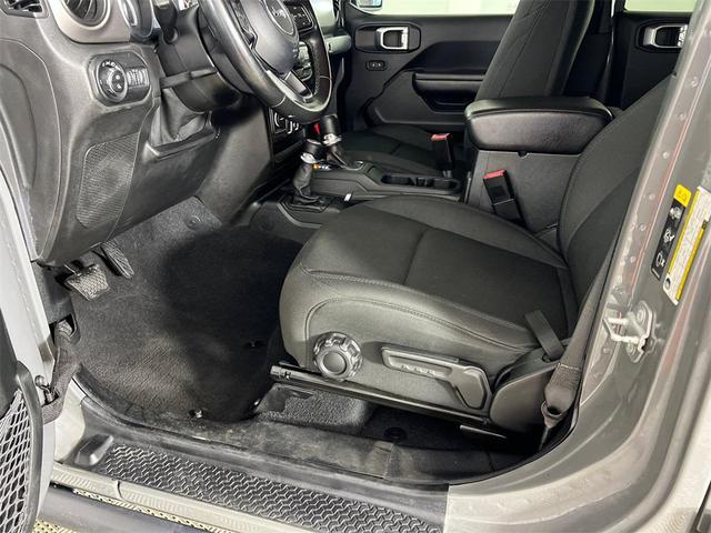 Photo of 2020 Sting-Gray Clearcoat Jeep Gladiator