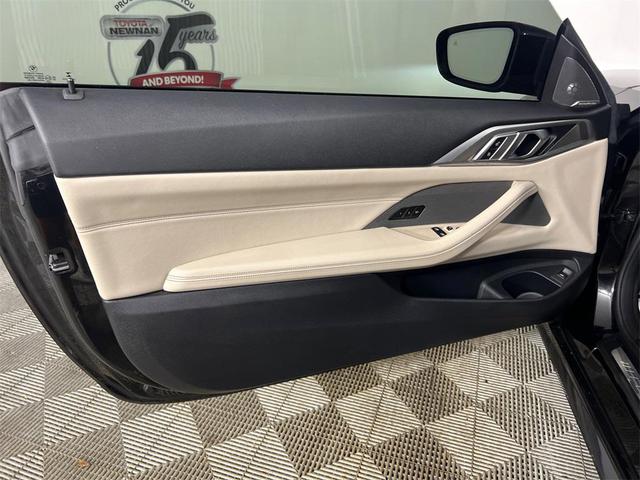 Photo of 2022 Black Sapphire Metallic BMW M440