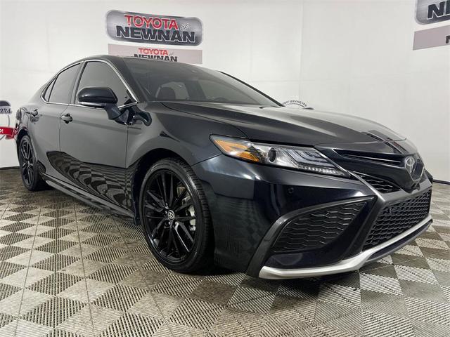 Photo of 2024 Midnight Black Metallic Toyota Camry