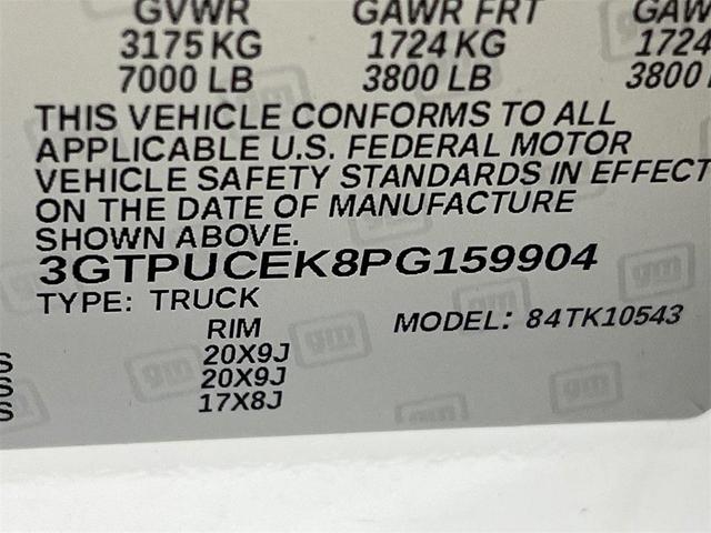 Photo of 2023 Summit White GMC Sierra 1500