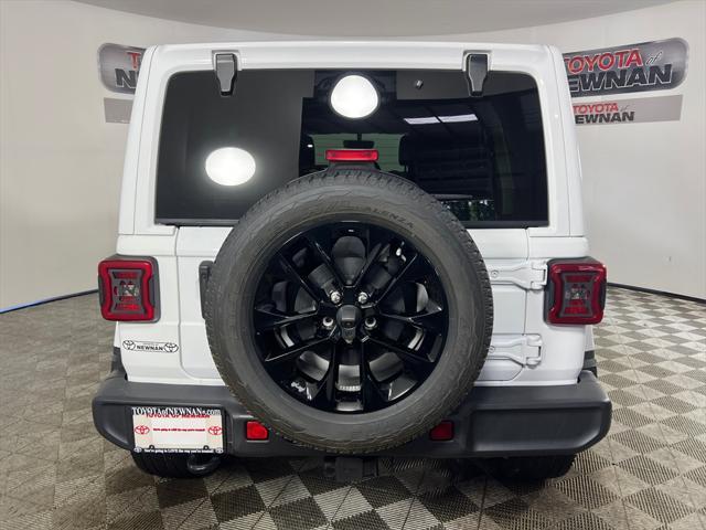 Photo of 2021 Bright White Clearcoat Jeep Wrangler Unlimited