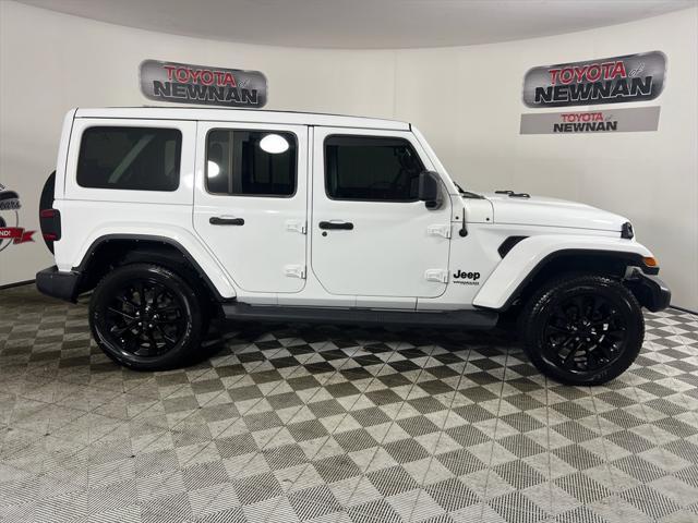 Photo of 2021 Bright White Clearcoat Jeep Wrangler Unlimited