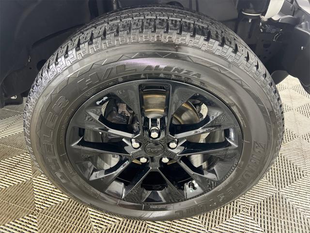 Photo of 2021 Bright White Clearcoat Jeep Wrangler Unlimited