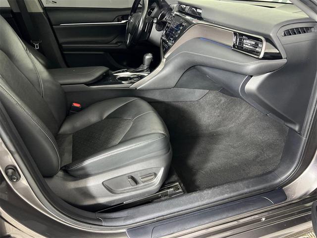 Photo of 2020 Predawn Gray Mica Toyota Camry
