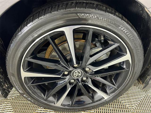 Photo of 2020 Predawn Gray Mica Toyota Camry