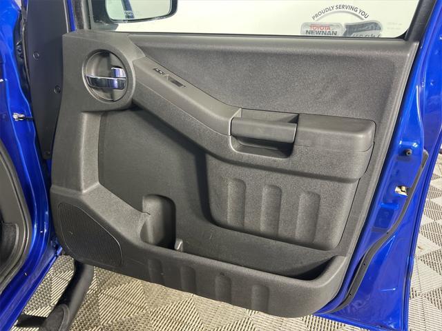 Photo of 2015 Metallic Blue Nissan Xterra