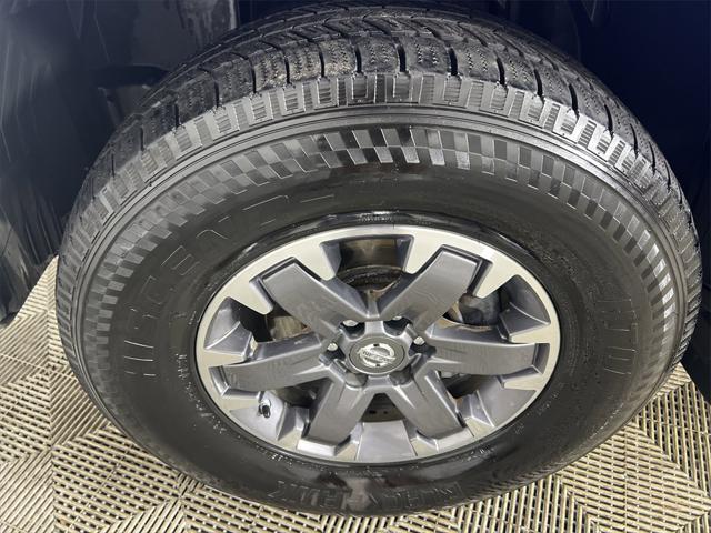 Photo of 2015 Metallic Blue Nissan Xterra