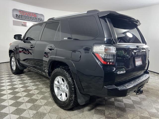 Photo of 2022 Midnight Black Metallic Toyota 4Runner