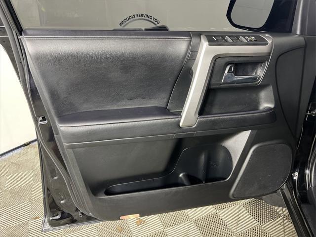 Photo of 2022 Midnight Black Metallic Toyota 4Runner