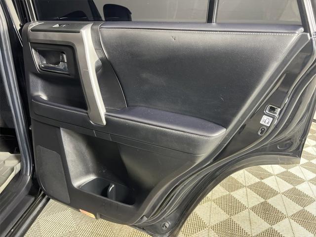 Photo of 2022 Midnight Black Metallic Toyota 4Runner