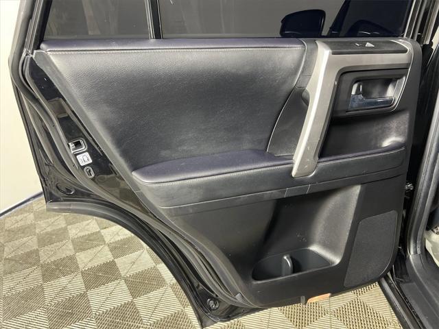 Photo of 2022 Midnight Black Metallic Toyota 4Runner