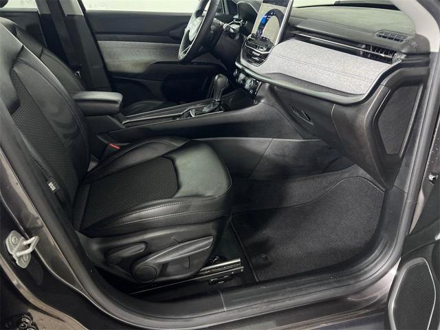 Photo of 2022 Granite Crystal Metallic Clearcoat Jeep Compass
