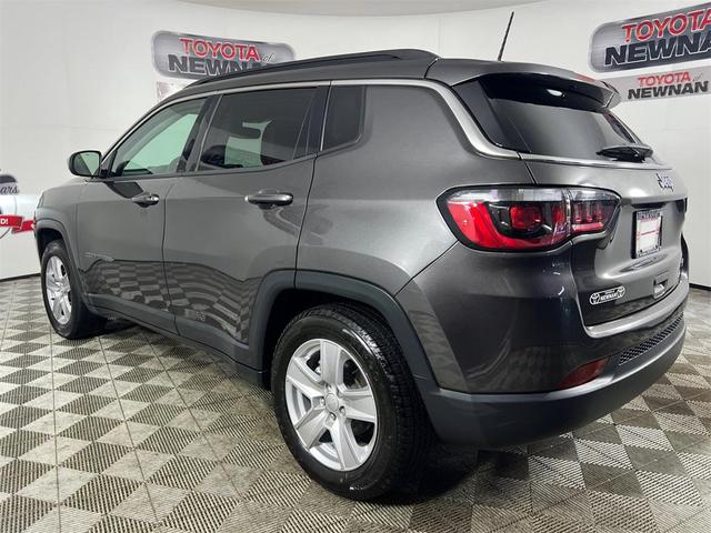 Photo of 2022 Granite Crystal Metallic Clearcoat Jeep Compass